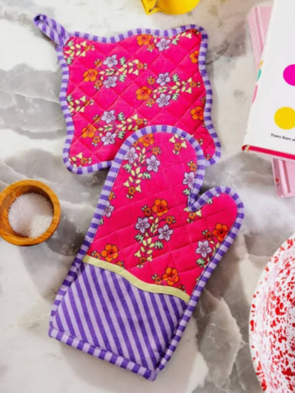 NWT - Furbish Studio Block Print Oven Mitt & Pot Holder Set - Pink and Purple
